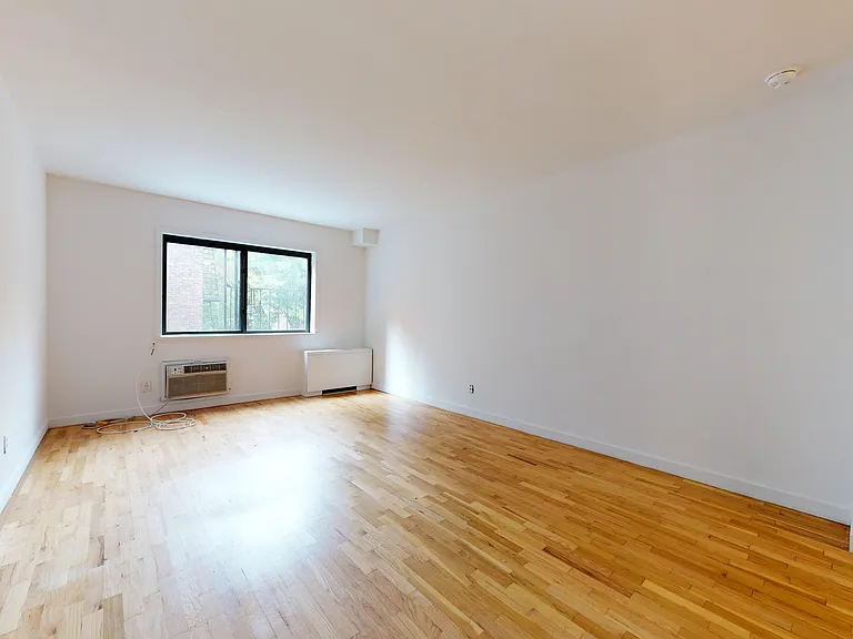 1485 1st Ave #2A — Photo 1