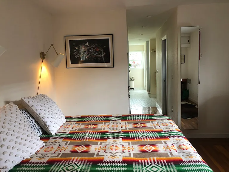 1052 Vallejo St — Photo 10