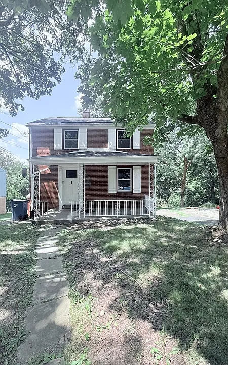 220 Idlewood Rd