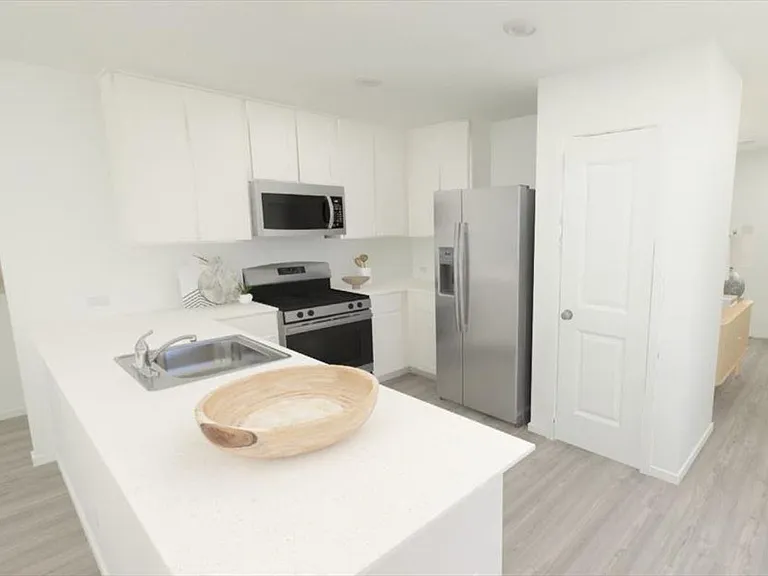 6838 Lantana Leaf Ln — Photo 2