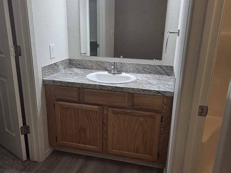 920 Cove Arm Cir — Photo 16