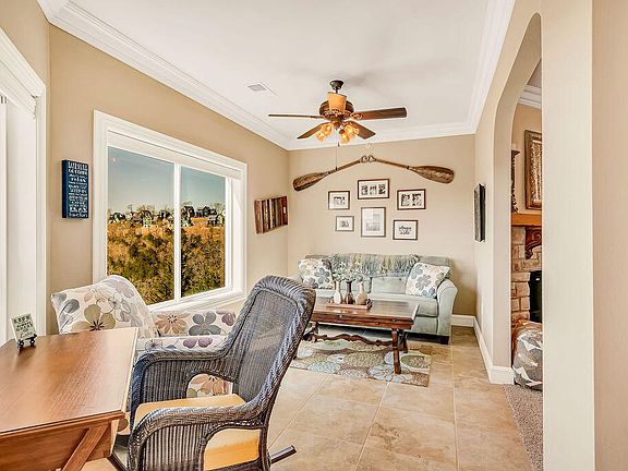 4th image of 245 Cove Crst