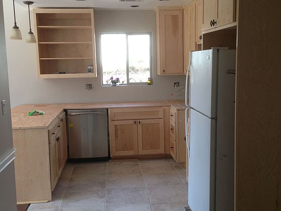 3rd image of 3912 Canning Ave