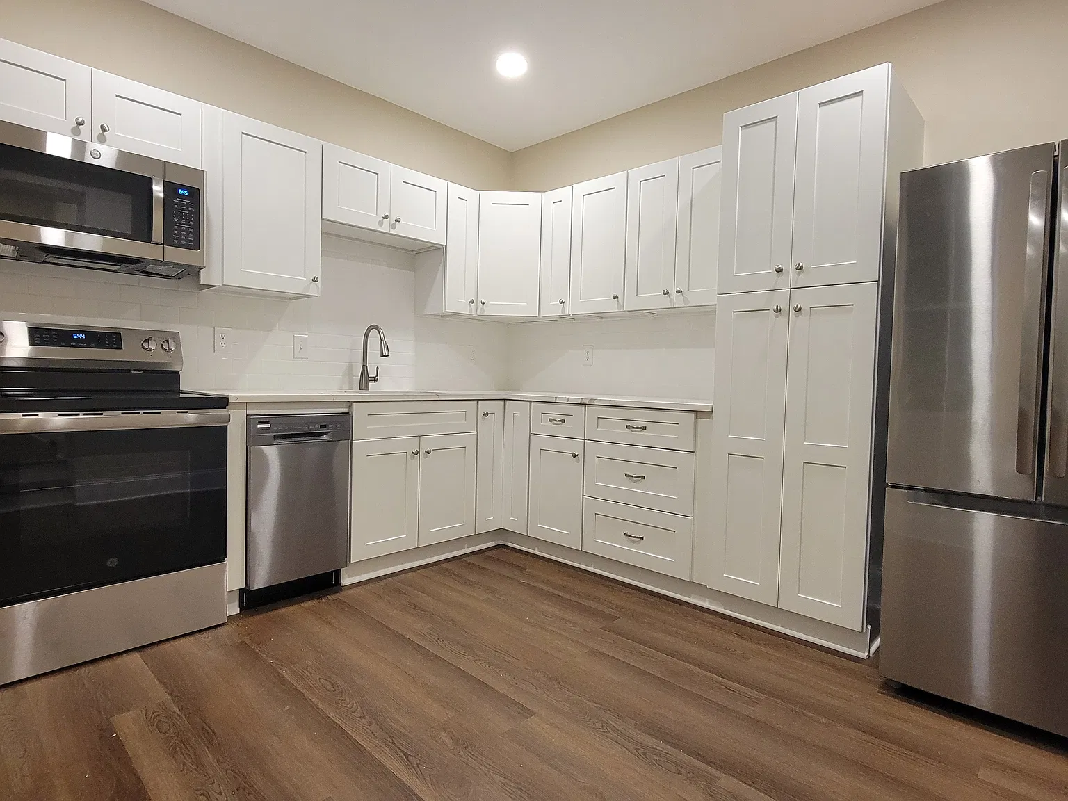 2 bed, 1050 sqft, $1,995 — Photo 1