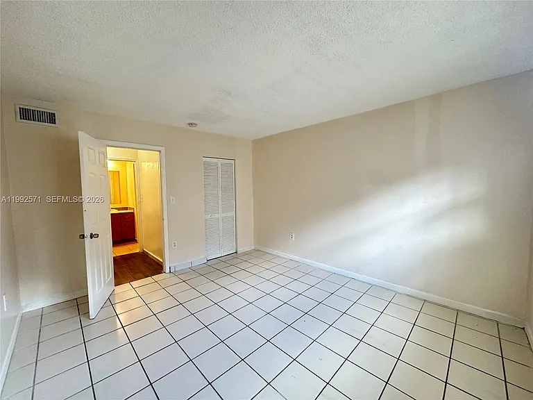 1008 NW 45th Ave #8 — Photo 9