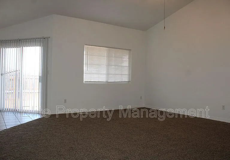 169 S Stardust Dr — Photo 5
