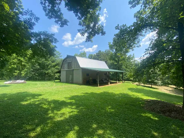 10747 Hillview Dr, Evansville, IN 47720