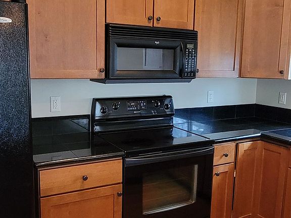5th image of 451 Stillwater Creek Dr