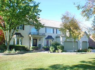 2455 W West Branch Ct, Naperville, IL 60565