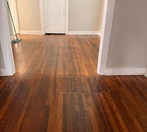 3rd image of 110 SE 22nd Ave #1
