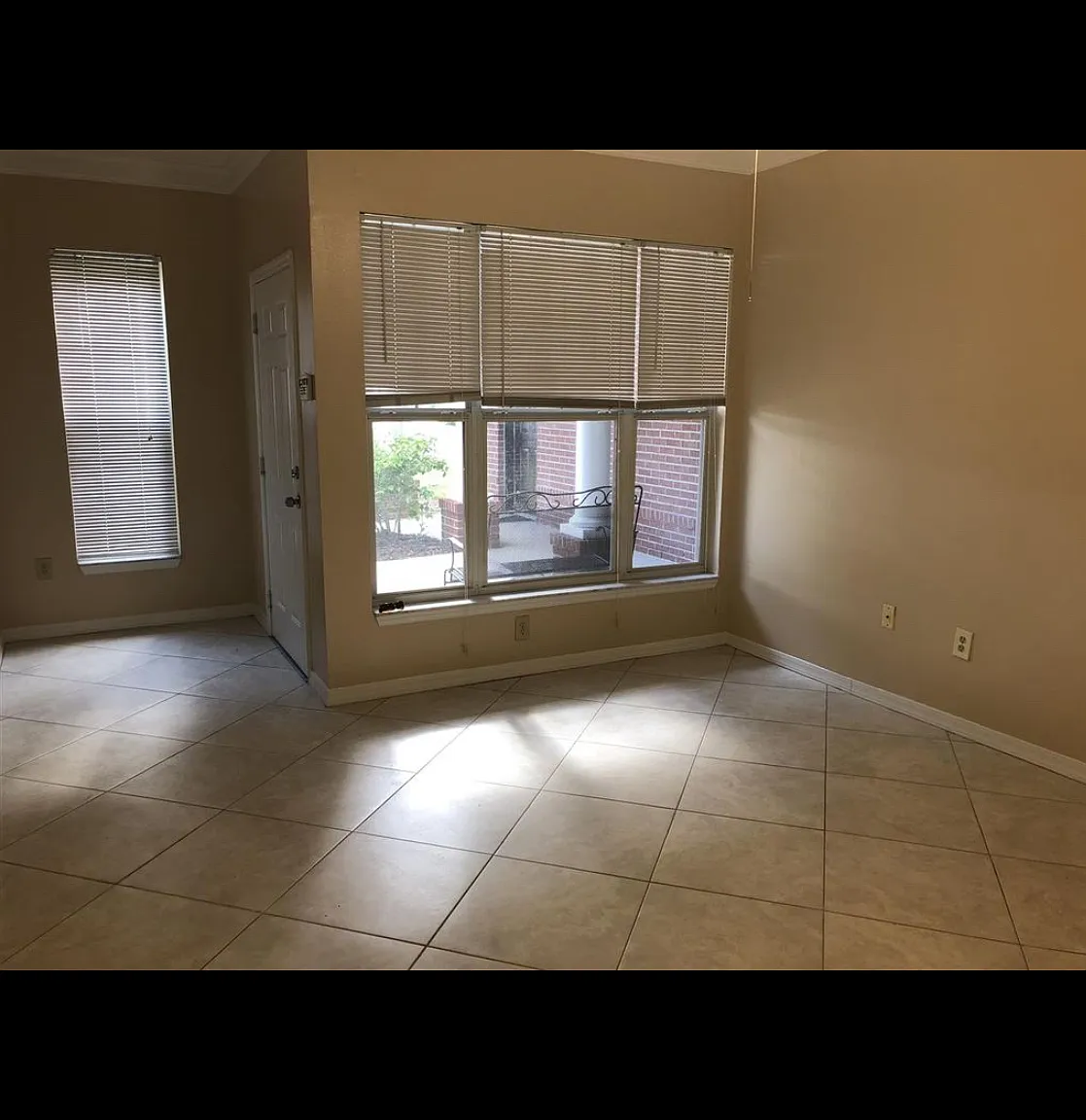 2 bed, 1204 sqft, $1,950 — Photo 1