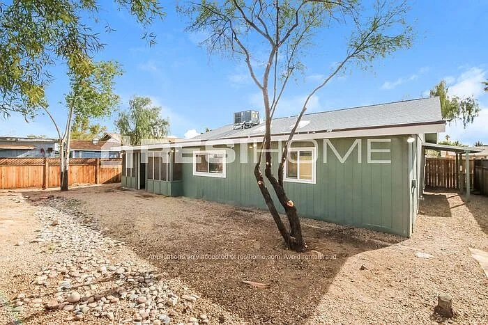 610 W Emelita Ave — Photo 14