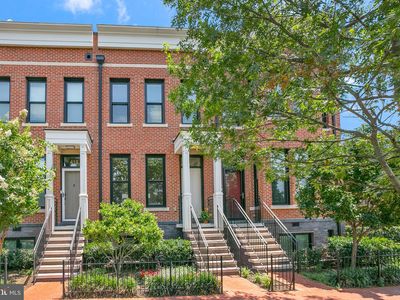 420 13th St SE, Washington, DC, 20003