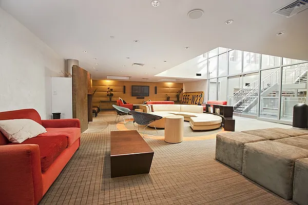 Rented by LG Fairmont Group | media 29