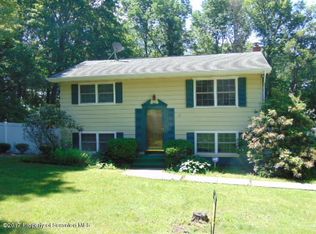 62 Primrose Dr, Spring Brook Township, PA 18444