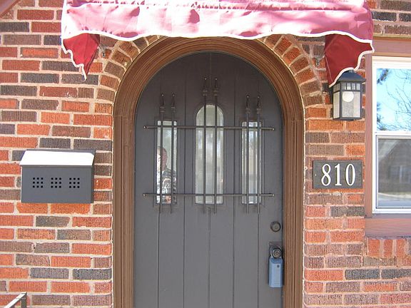 3rd image of 810 S Palo Duro St
