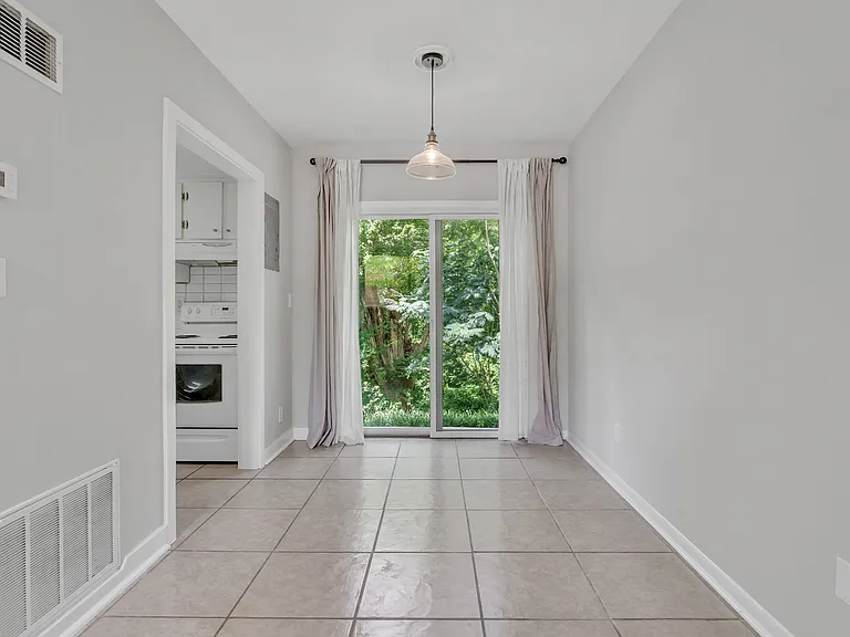 622 Ermac Dr #A — Photo 5