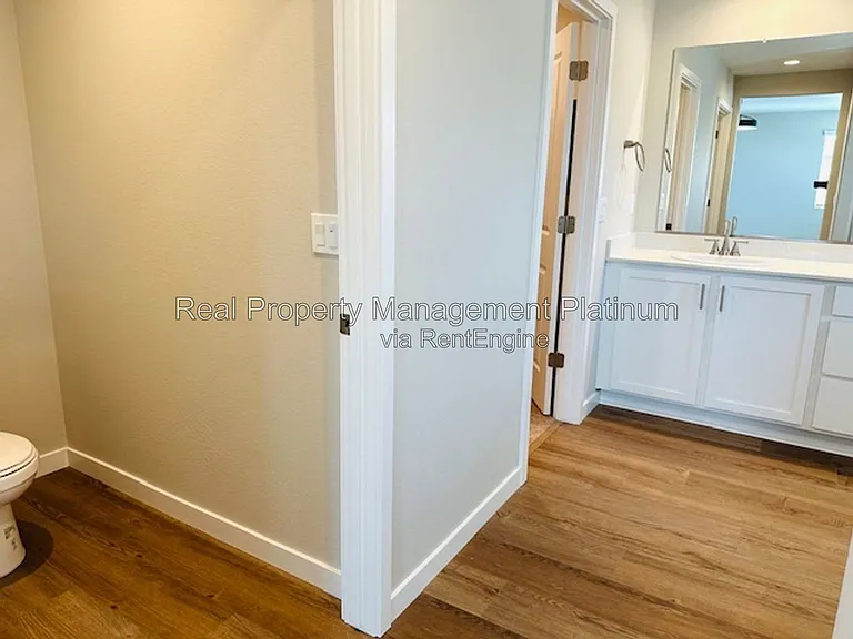 616 Ophelia Ave — Photo 35