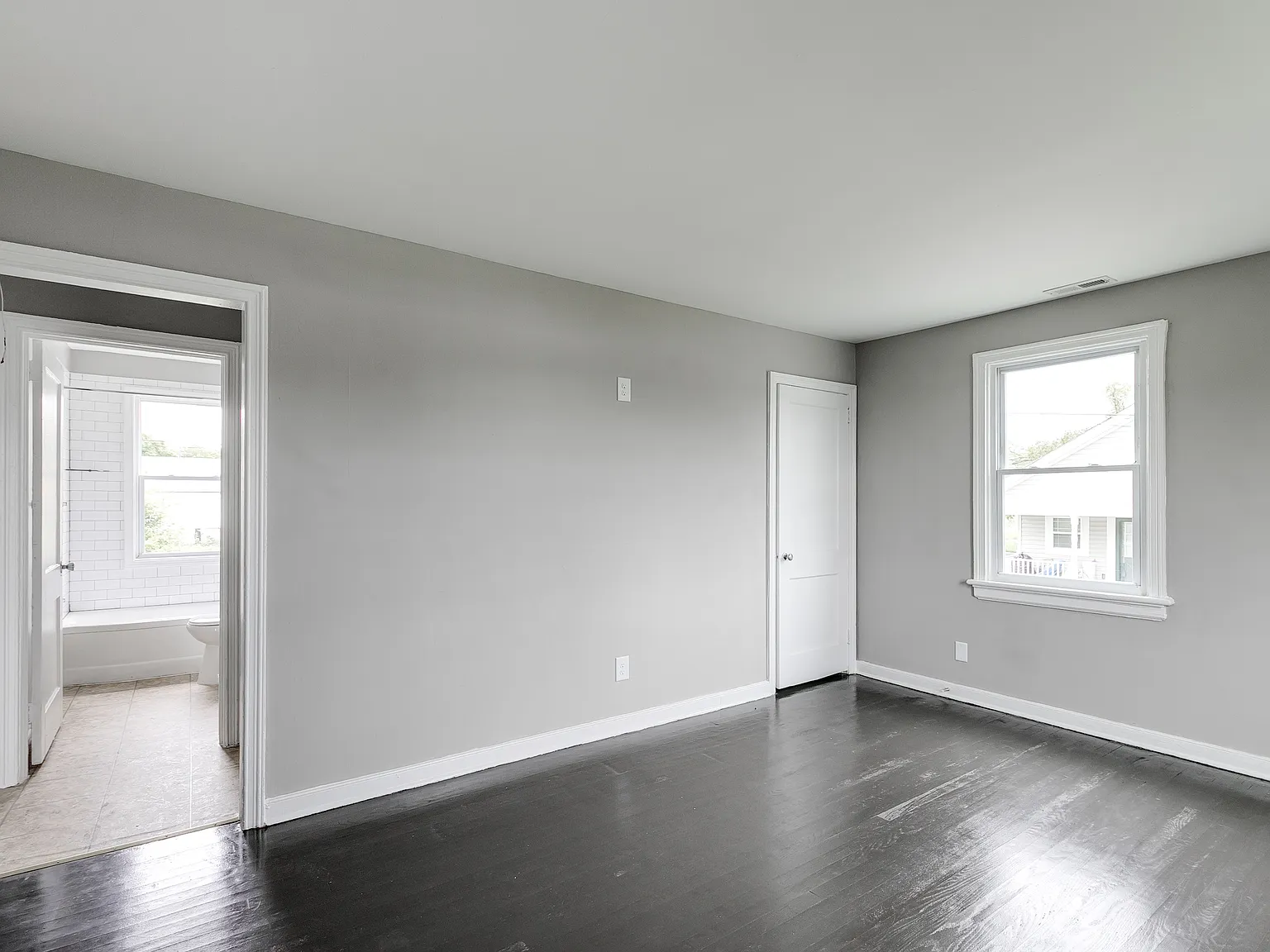 2 bed, 672 sqft, $1,409 — Photo 4