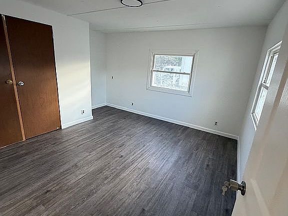 5th image of 5 Park Ave