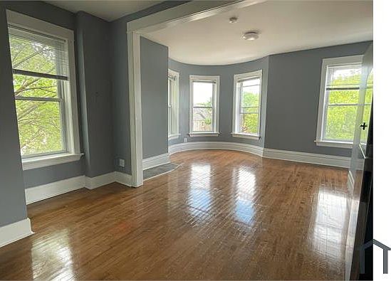 1st image of 1656 N Keeler Ave #3B
