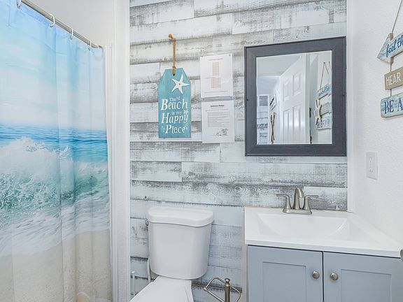 Clean bathroom 1