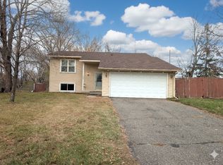 1837 Deer Hills Trl, Eagan, MN 55122