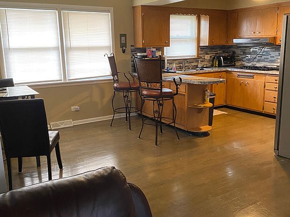 3rd image of 12101 S Lafayette Ave #4