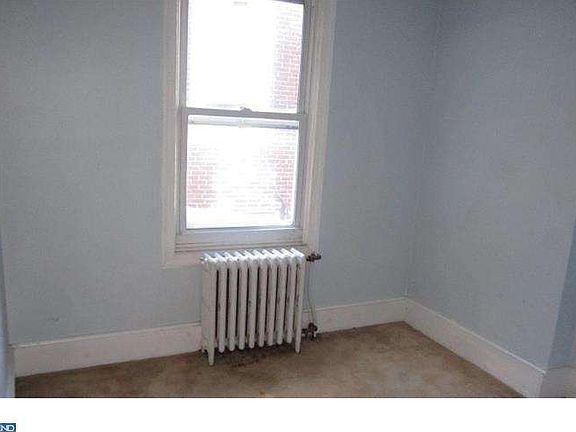4th image of 4016 N Darien St
