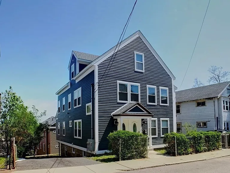 10 Rockledge St #2 — Photo 1