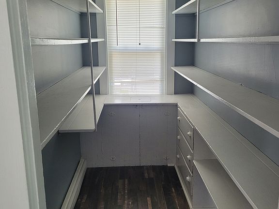 2nd image of 8 Clifford St Floor 1