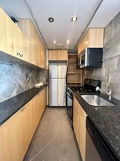 5th image of 225 Saint Pauls Ave APT 17B