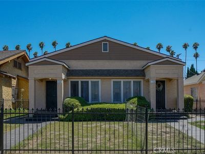 1036 W 55th St, Los Angeles, CA, 90037