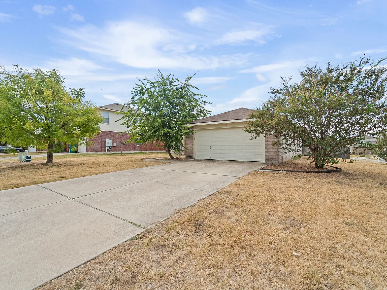 3 bed, 1761 sqft, $1,800 — Photo 2