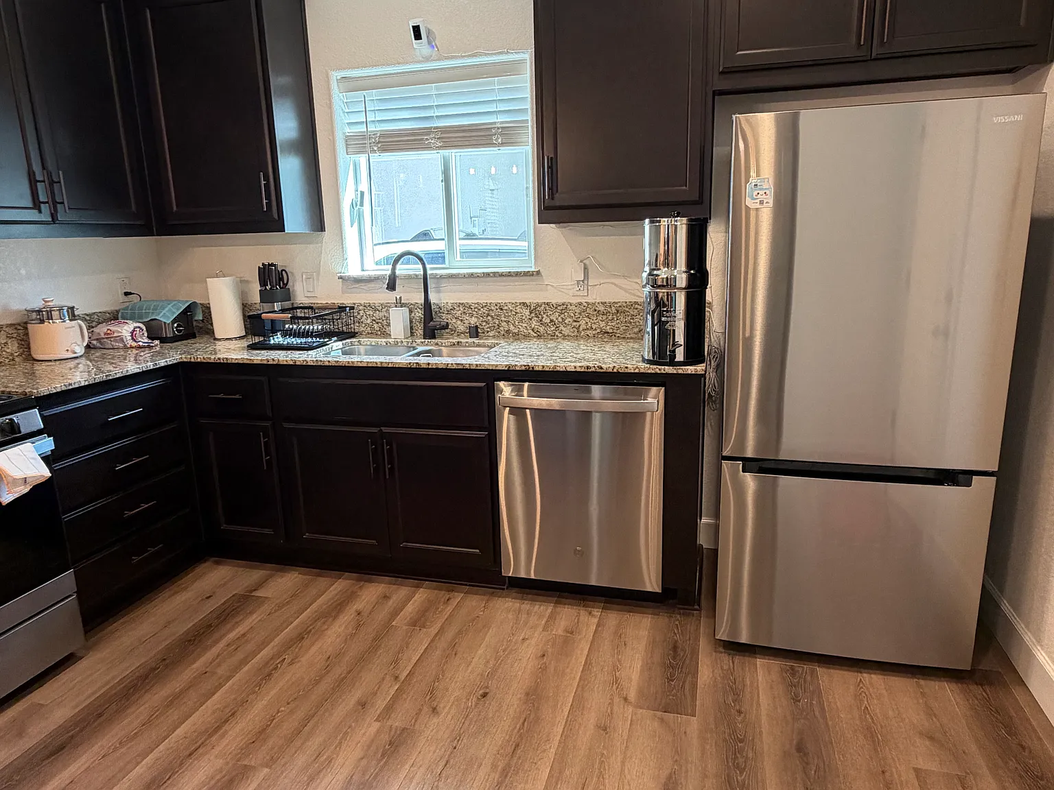 5 bed, 1796 sqft, $800 — Photo 3