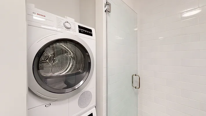 Rented by Bond New York | media 37