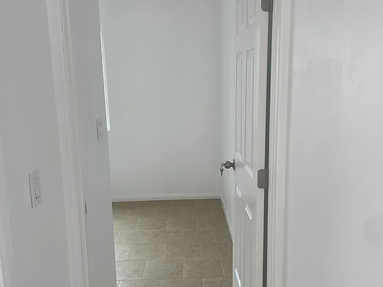 2815 S Baltic Ave — Photo 17