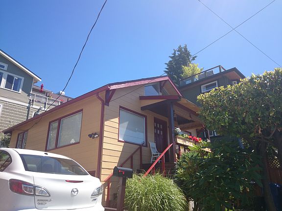 4th image of 2618 Yale Ave E