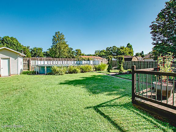 5th image of 360 Shadowlawn Dr