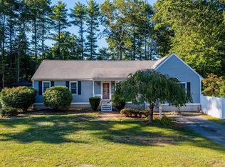 25 Wintergreen Ln, Taunton, MA 02780