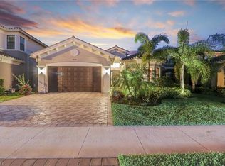 3478 Pacific Dr, Naples, FL 34119
