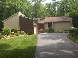 7890 Perry Lake Rd, Clarkston, MI 48348