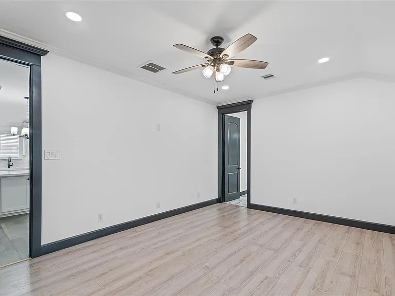 1244 Road 5705 — Photo 16