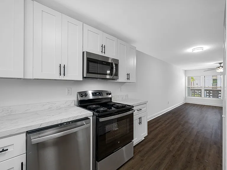 KC Flats Apartments — Photo 61
