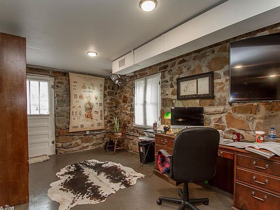 5th image of 4112 A St Unit B