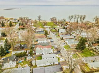 9 Bateau Ter, Rochester, NY 14617