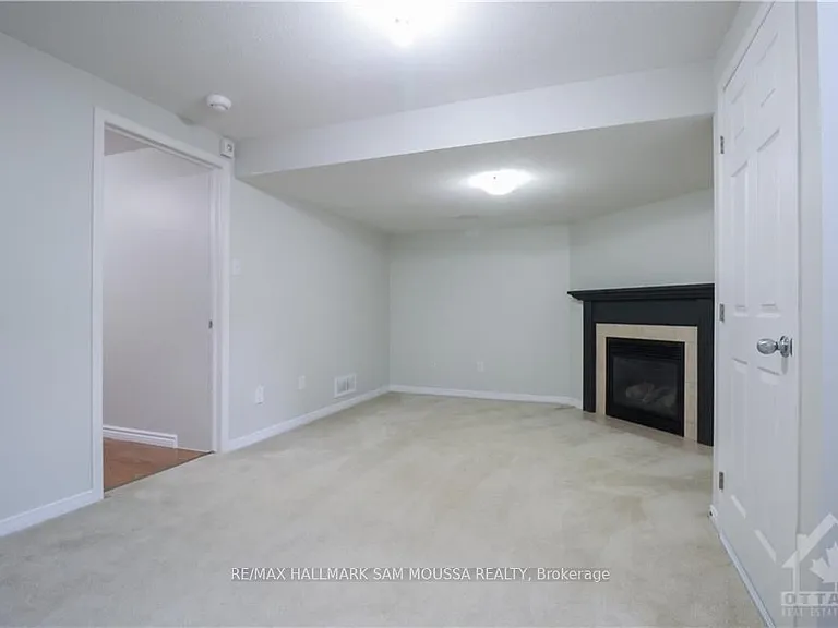 605 Gazebo St — Photo 21