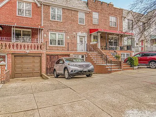 2515 36th Ave, Astoria, NY 11106
