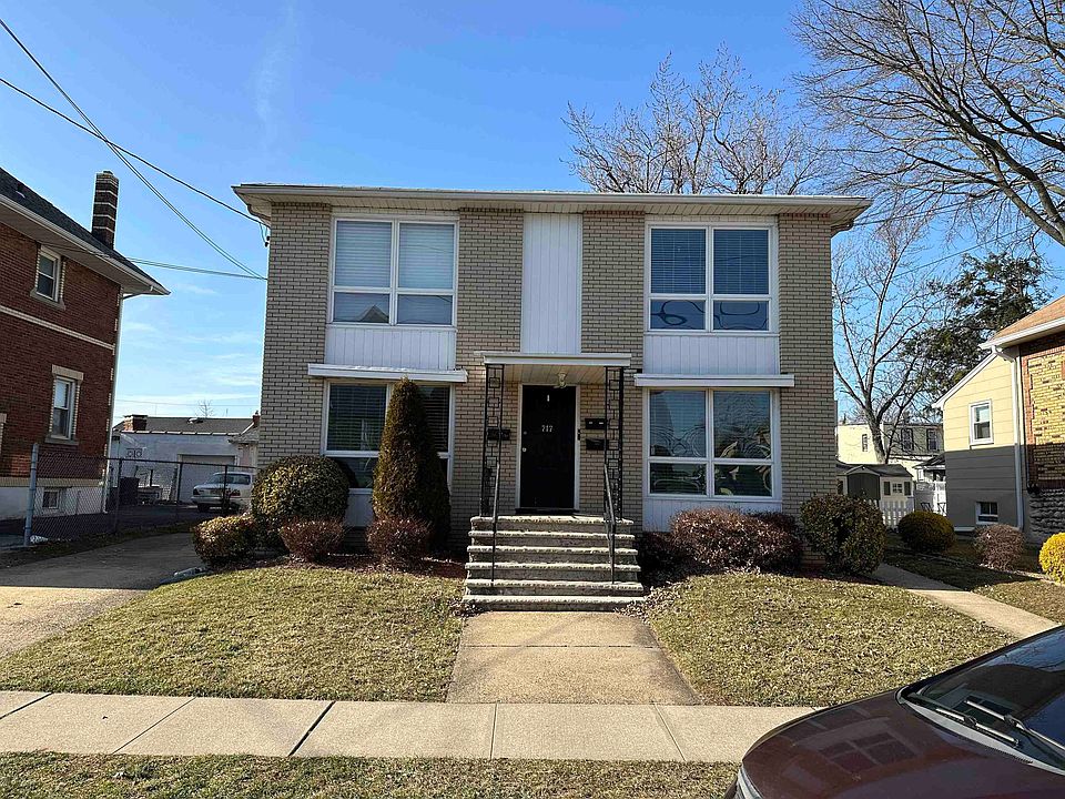 1st image of 717 Hudson Ave #1