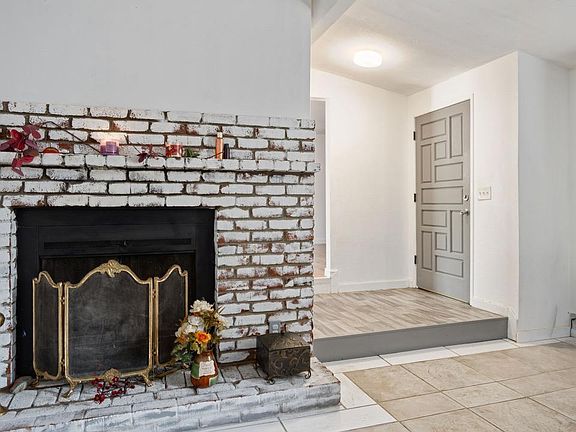 4th image of 35941 Alta Dr